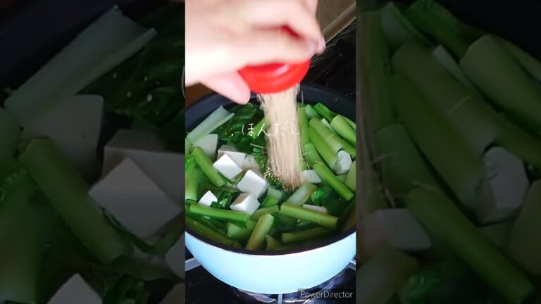 【簡単料理】小松菜のお味噌汁♡#shorts