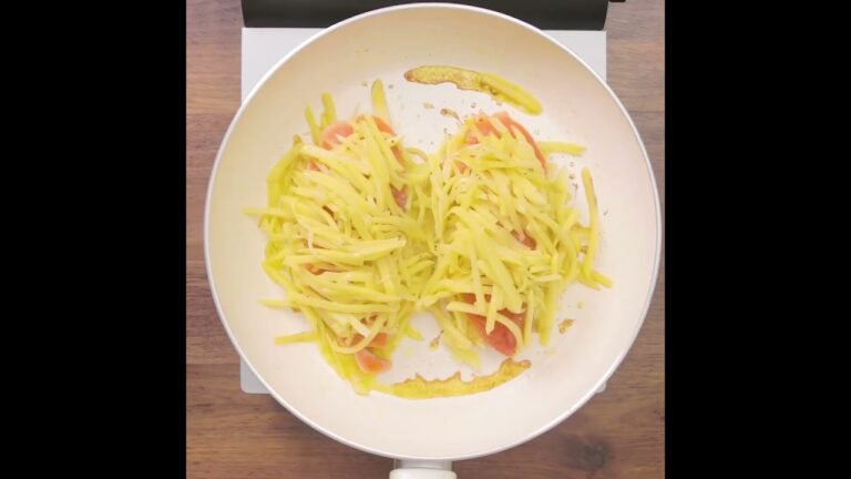 ホクホクなじゃがいもがたまらない カリカリ！ 鮭のじゃがサンド #料理 #簡単美味しい #レシピ