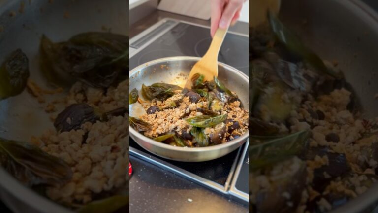 一口で驚く！カリカリバジルの絶品ガパオ茄子