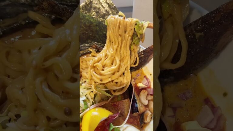 スープカレーの名店Rojiura curry samuraiが本気で作ったラーメン。