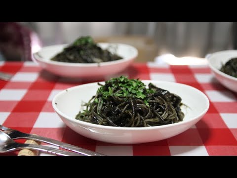 イカスミペーストのイカスミパスタ