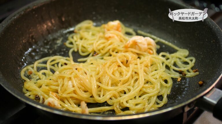 【バックヤード　ガーデン】もちもち生パスタの海老のぺペロンチーノ