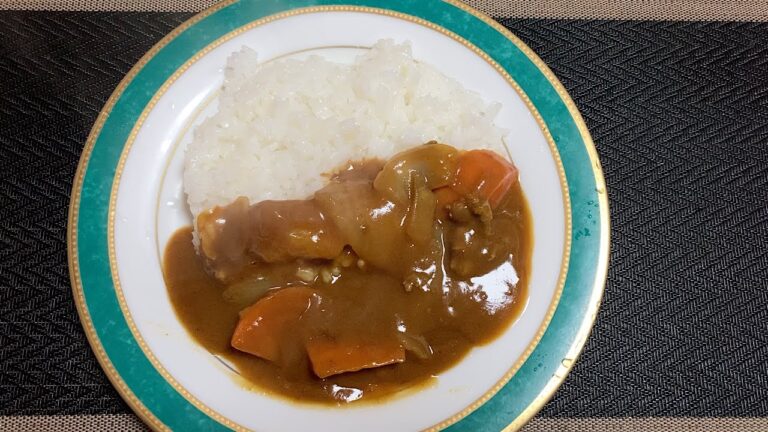 余った肉じゃがでカレー。cooking