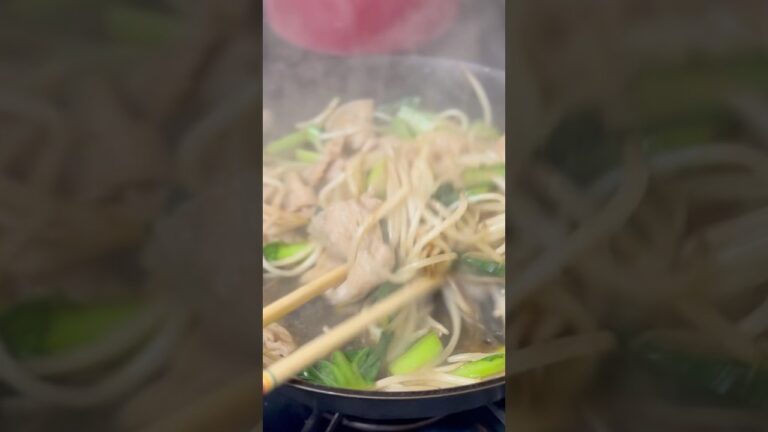 もやし、小松菜、豚バラ肉。オイスターソース炒め！#簡単レシピ #料理 #cooking #おうちごはん #もやし料理 #小松菜レシピ #豚バラレシピ
