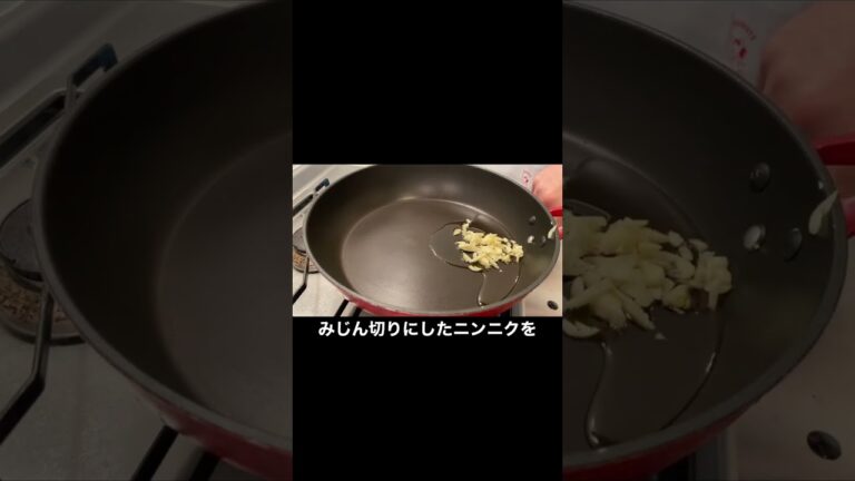 【再編集2019年12月20日】自分を大蛇丸と信じて止まない一般男性が、豚キムチと白米で優勝する動画です。