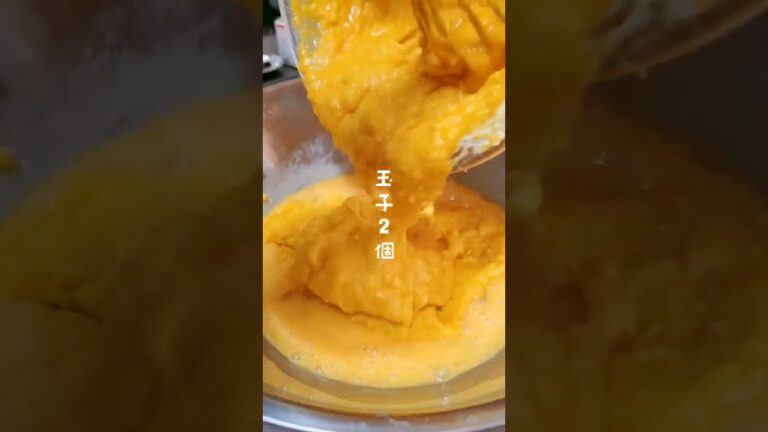 【15秒料理】混ぜて焼くだけ！カボチャのOREOチーズケーキ【実家から送られてきた野菜を大量消費】#料理動画