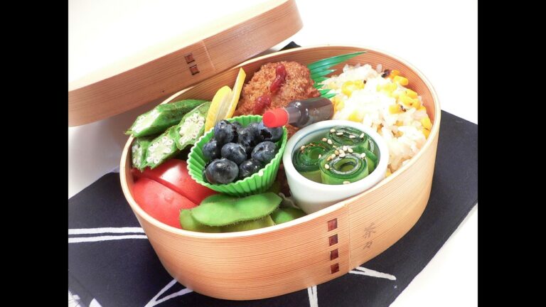 焼きとうもろこしバター醤油ご飯のお弁当#とうもろこし #ごはん #お弁当作り #バター醤油 #混ぜご飯 #オニオン #メンチカツ #bento #obento #lunch #lunchbox