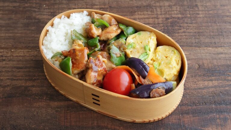 【10分弁当】夏野菜簡単レシピ！ピーマンと鶏肉の甘辛味噌炒め弁当（包丁いらず）