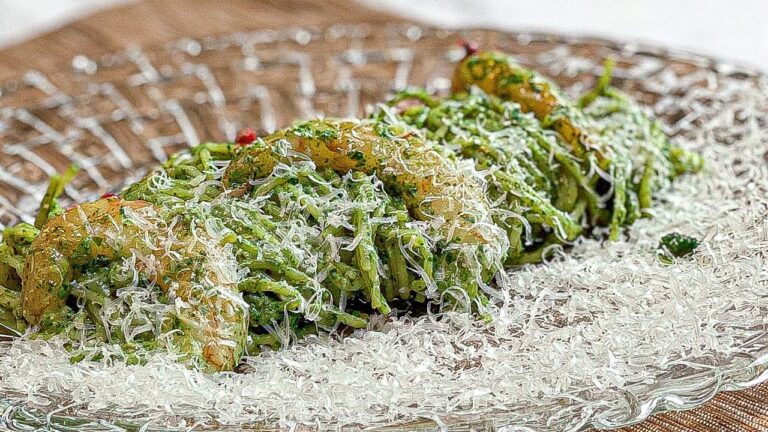 【赤海老と大葉ジェノベーゼの冷製カッペリーニ】大葉やパルミジャーノのペーストにカッペリーニを絡めました【大葉レシピ】【エビ】【紫蘇ベーゼ】