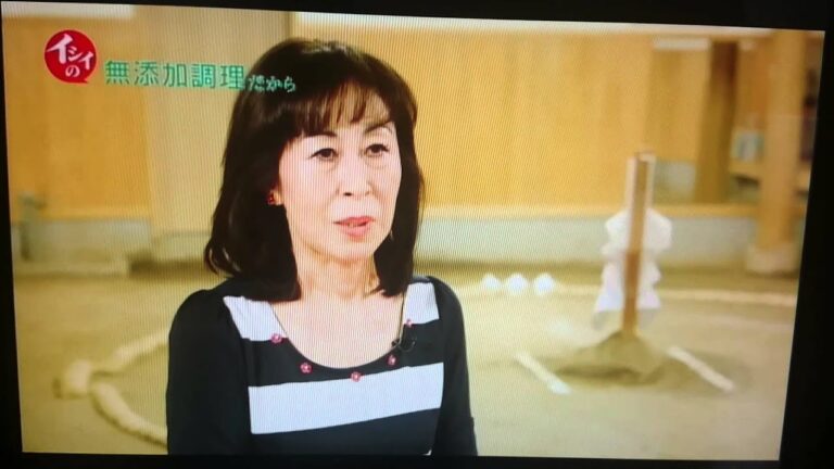 大鵬直伝ちゃんこ鍋スープのCM(60秒)