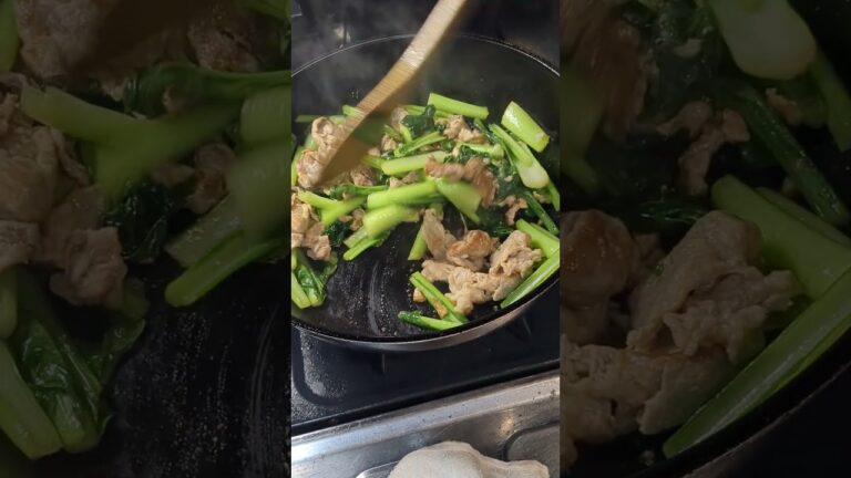 「豚肉と小松菜の炒め物」がひかえめに言って旨すぎる。#Shorts　#料理　#shortsfood