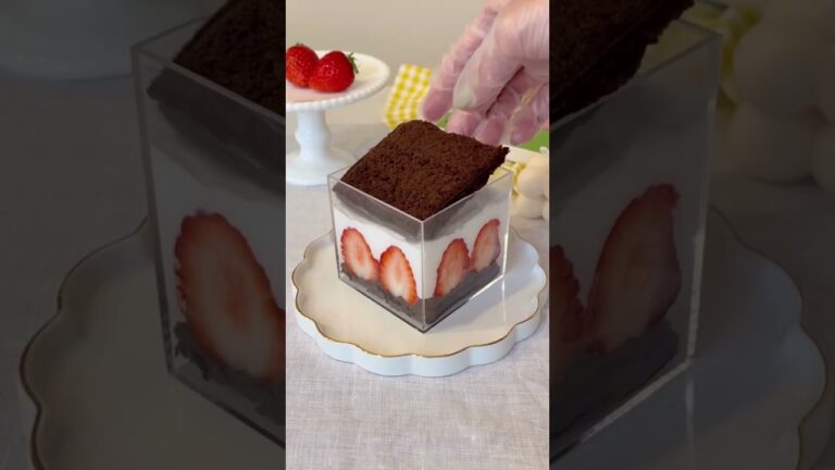 北海道チーズ蒸しケーキで超簡単グラスケーキ👩🏻‍🍳チョコはバレンタインにもおすすめ🍫💘#おうちカフェ #簡単レシピ #お菓子作り #バレンタイン #バレンタインレシピ #簡単スイーツ