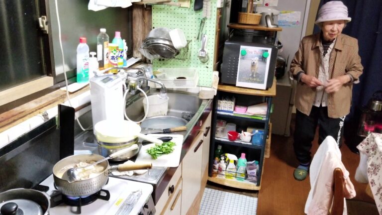 2019.04.16 ばぁちゃんの孫への料理教室 ばぁちゃん流 【筍の煮物、野菜炒め、本日の味噌汁】part⑦ 4K 高画質