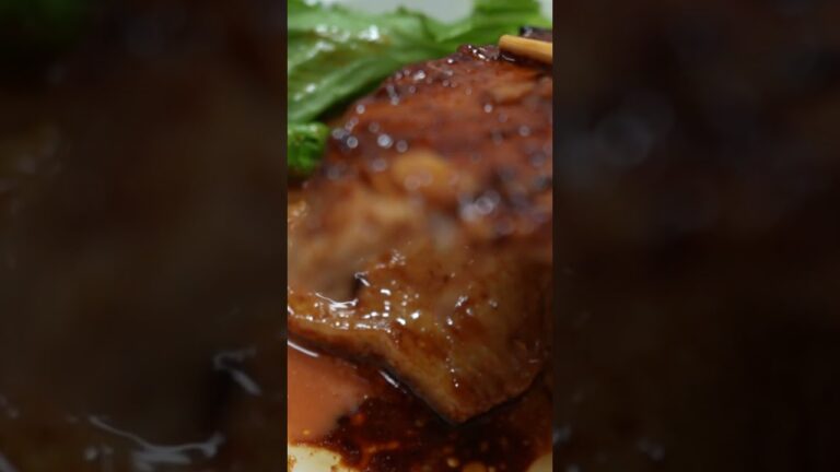 すげぇうまそーロースみそ焼きにんにく味噌トンテキを焼いて食べる。20250319