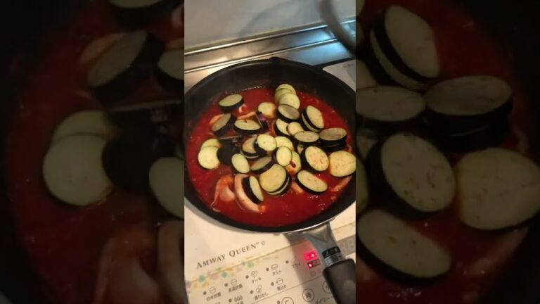 【イカとナス】ピリ辛！トマトソース