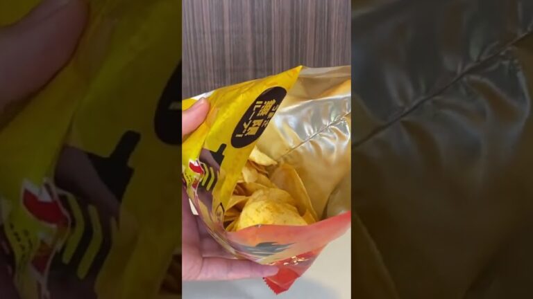 甘辛カラムーチョ　ヤンニョムチキン味#shorts