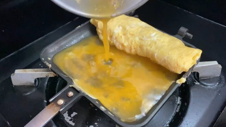 ホットサンドメーカーで焼いた卵焼きのせお茶漬け！ #shorts