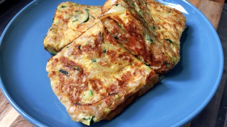 簡単で早い朝食！！ズッキーニとオートミールを玉子で焼きます♪♪