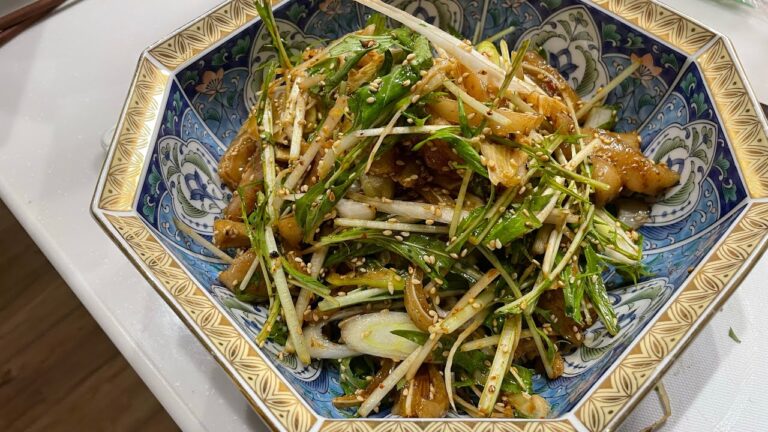 豚耳と水菜とネギの豆板醤和え