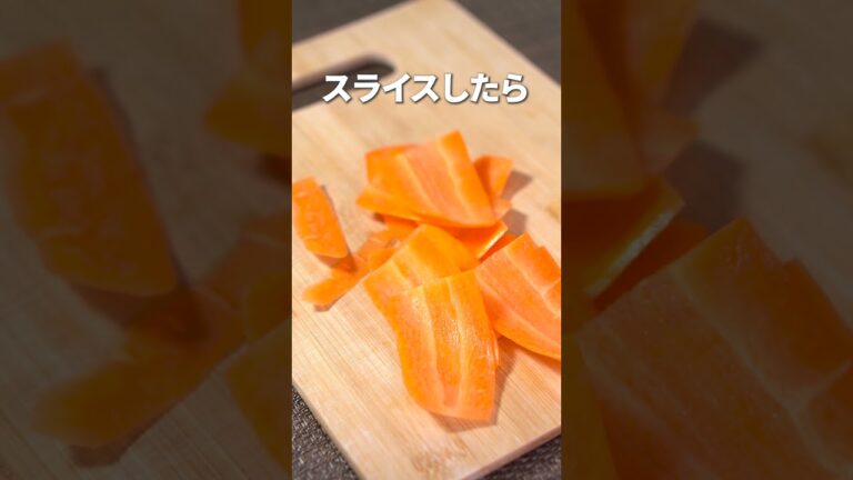 レンジで簡単野菜不足解消！お弁当の彩りおかずにもピッタリ！ブロッコリーとにんじんのごま和え【今日のあと一品】【副菜レシピ】#shorts