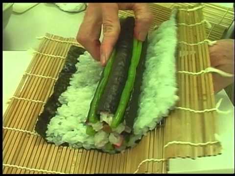 あおうまクッキング2016年3月号　絵巻ずし（桃の花）