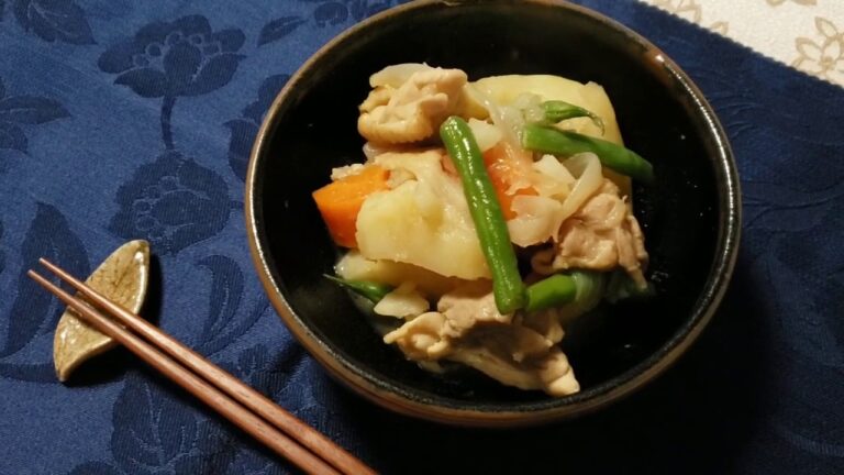 Chicken Potatoes Stew Japanese Style 鶏肉じゃが