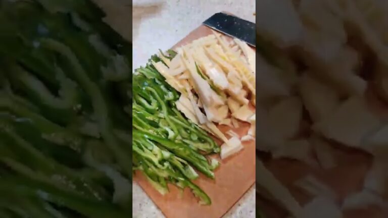 【いい感じの青椒肉絲】実家からたけのこ届いたからさっそく青椒肉絲を作った記録('∇')【ふたりごはんvlog】#Shorts