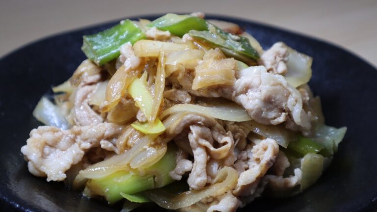 マジ簡単【豚バラ肉、長ネギ、玉ねぎのオイスターソース炒め】ご飯が無限にすすむ！