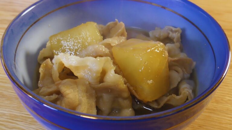【豚バラ大根】料理人が教える簡単で最高に美味しい煮物【下茹で不要】