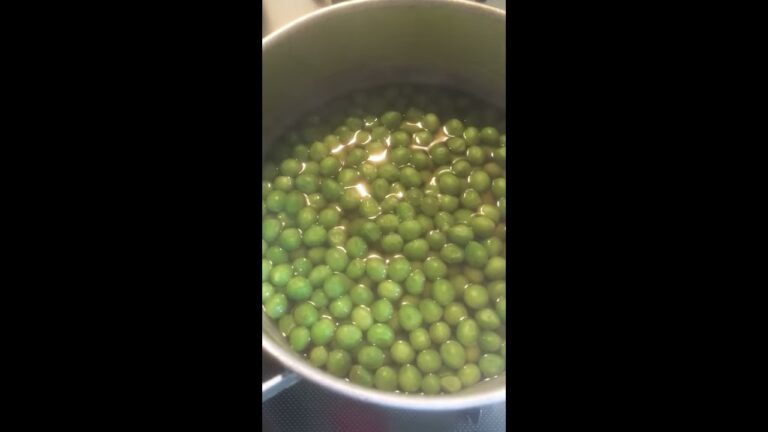 えんどうまめ 煮物 ふたを開ける