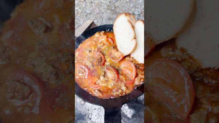 【キャンプ飯】🍅ひき肉とトマトのチーズ焼き　#shorts