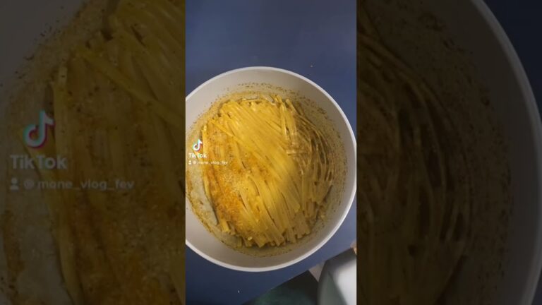 アメリカの寮で電子レンジでパスタ作ったらほんとないた🇺🇸🍝　#shorts