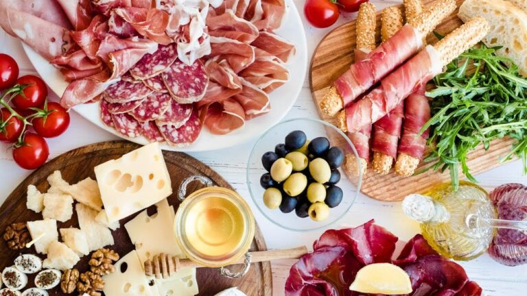 The 6 Best Things to have on a Charcuterie Board