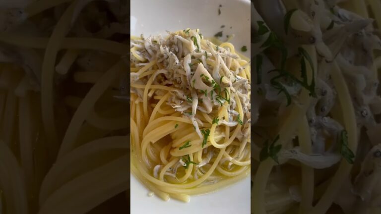 ショート動画【しらすとれんこんのパスタ】＃ショート#shorts ＃パスタ＃れんこん＃しらす＃和風パスタ