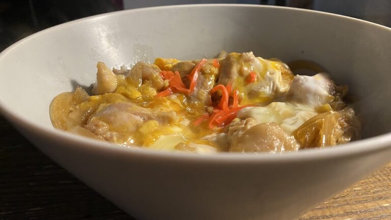 親子丼にニンニクは合うんかって話
