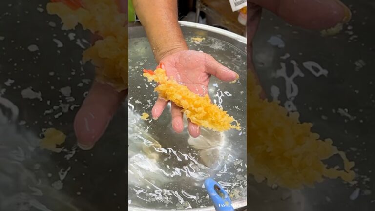伝説の職人が作るえび天がリアルすぎて震えた🍤 #shorts #食品サンプル #fakefood #海老天 #天ぷら #tenpura
