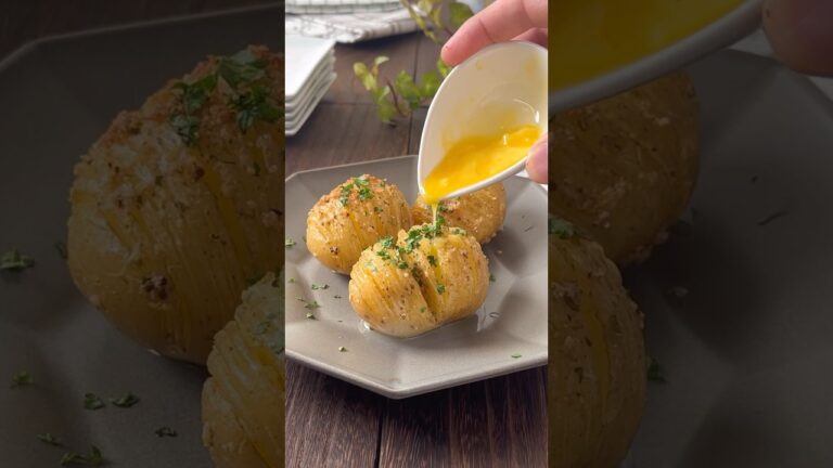 【喜ばれます☺️💕】レンチンとトースターで簡単じゃがいものハッセルバックポテト💕