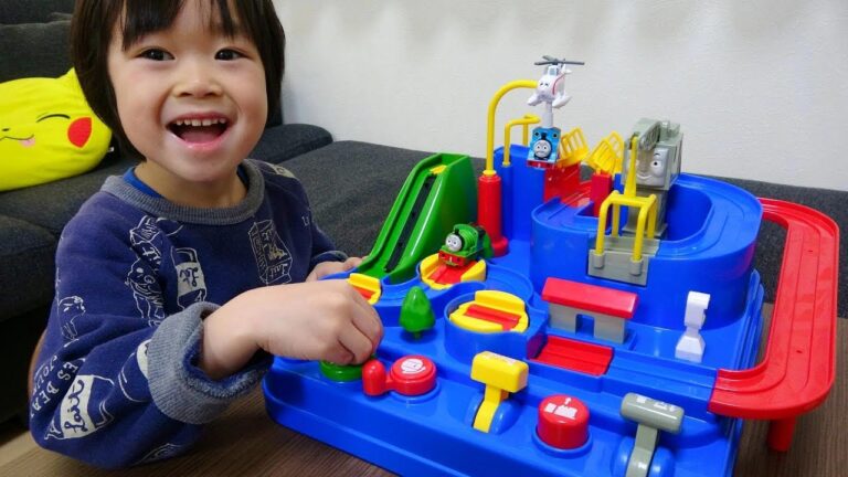 レオくんとあーやんがきかんしゃトーマス レッツゴー大冒険!で遊ぶよ！ レオスマイル