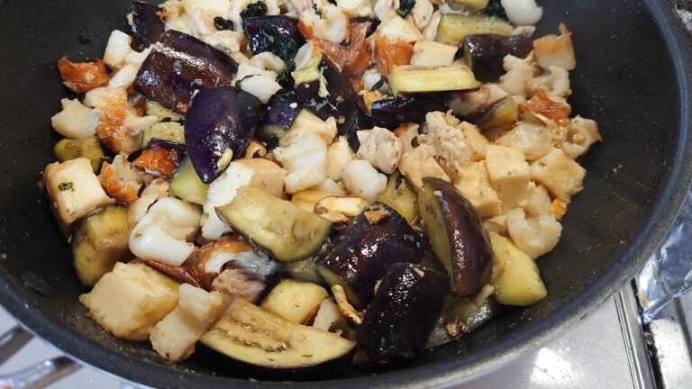 【鶏なす】×【絹厚揚げ】甘辛炒め…！(⁠^⁠^⁠)