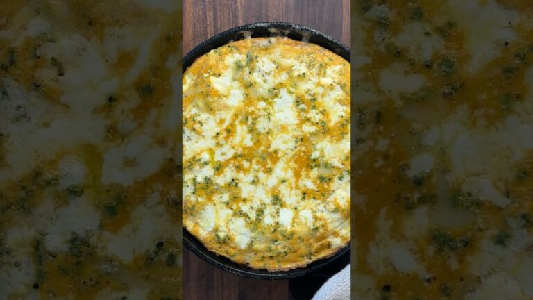 CAULIFLOWER FRITTATA - Have you been looking for the perfect quick and easy brunch dish? #recipe