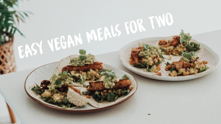 WHAT TWO VEGANS EAT IN A DAY // Easy & Delicious Recipes!