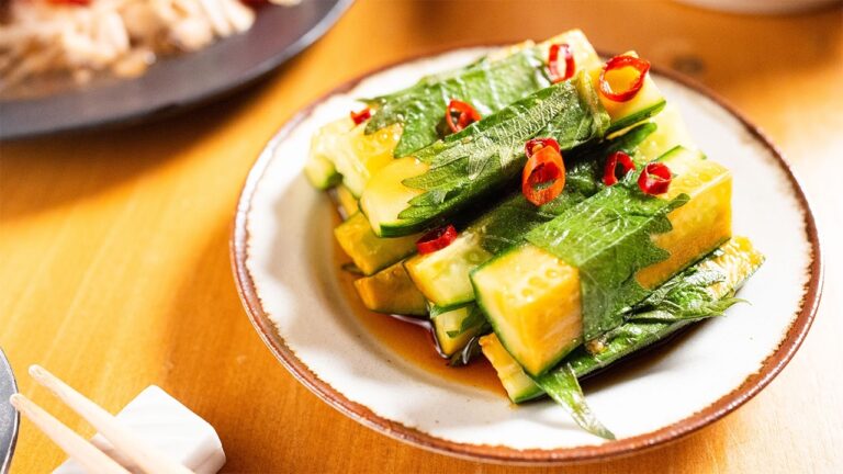 【きゅうり簡単レシピ】たった5分！箸が止まらない♪巻いてほったらかすだけ。