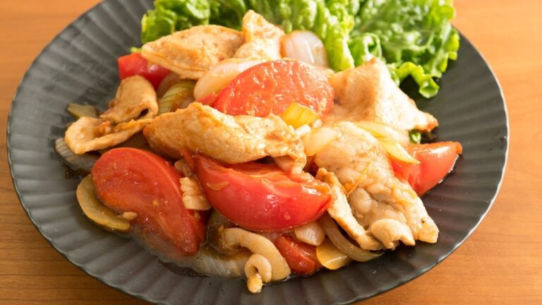 「豚肉とトマトの生姜焼き」の作り方