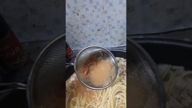 豚ひき肉みそ中華そば　 #柚子胡椒　#えのき　#味噌