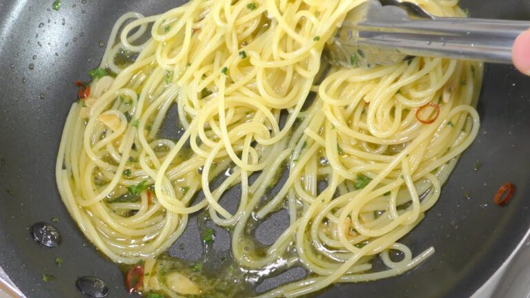 【保存版】家でできる最高に美味しい ペペロンチーノの作り方｜絶品パスタ