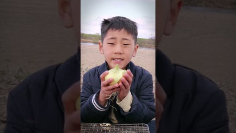 新たまねぎの炭火焼き!!Charcoal grilled new onions!!