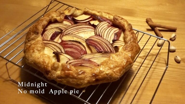 No mold apple pie/型なしアップルパイ/冷凍パイシートとレンジで4分簡単全卵カスタードクリーム/白ワインと楽しみましょう