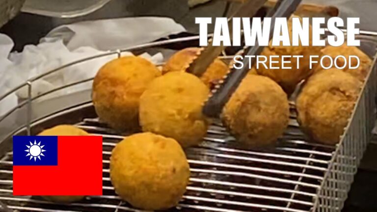 台湾の屋台 -  エビ団子　九份老街 @ 台北ストリートフード