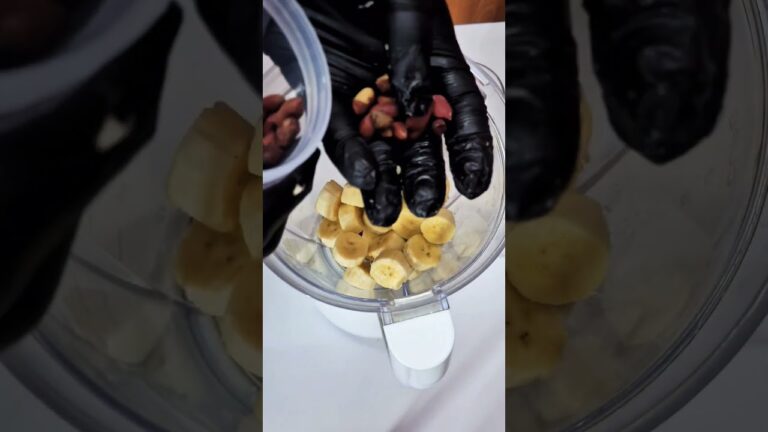 SWEET BANANA,NUTS,BISCUIT &CHOCO SMOOTHIE #goodmorning #chocolate #shorts #shortvideo #youtubeshorts