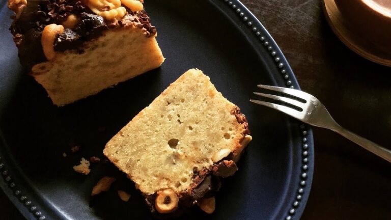 完熟バナナのベイクドケーキ_ごろごろナッツとチョコレートのせ_失敗しない簡単おいしいレシピ